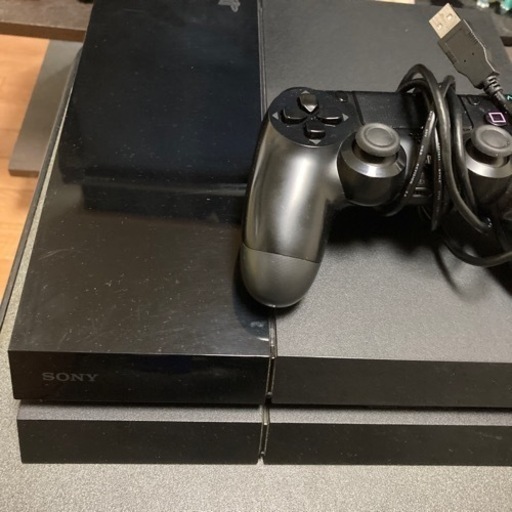 ps4初期型。箱無し、美品。