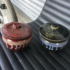 ケーニヒスクローネ　刻印入り　陶製壷2つ