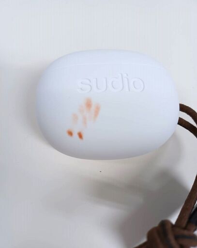 SUDIO　スーディオフルワイヤレスイヤホン ホワイト TOLV-WH Sudio TOLV」をレビュー！オシャレでパワフルなワイヤレス