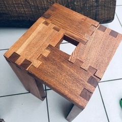 かなり可愛い手作り木の椅子、イス