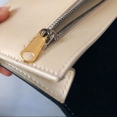 【緊急値下げ！】箱付き！CELINE ラージ ストラップ フラップ ウォレット ブラック ベージュ