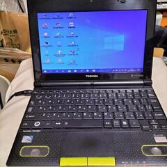 お話中、TOSHBA　dynabook　W10 ミニPCです