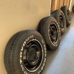 195/80R15 キャラバン ハイエース