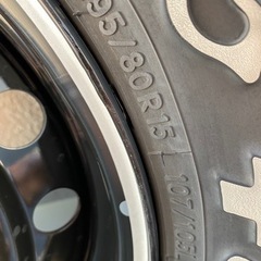 195/80R15 キャラバン ハイエース