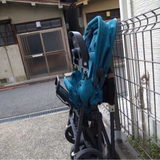 大幅値下げ致しましたjoovy2名用ベビーカーターコイズ 大幅値下げ致しましたjoovy2名用ベビーカーターコイズ