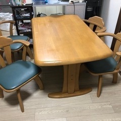 【取引中】食卓用テーブル