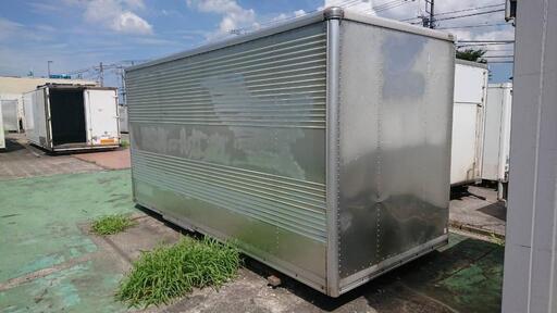 【香取市山之辺】No.Y-87 シャッター式コンテナ　横扉付き　長さ約439cm×幅185cm×高さ226cm 香取市山之辺】No.Y-87 シャッター式コンテナ 横扉付き 長さ約439cm×幅