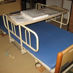 フランスベッド　ＦＢ　７２０　電動ベッド　介護用ベッド  現在取引中