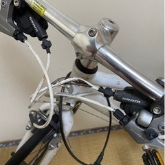 GIANT escape R3 （ホワイト）