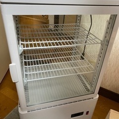 商談中【美品】冷蔵ショーケース　60L