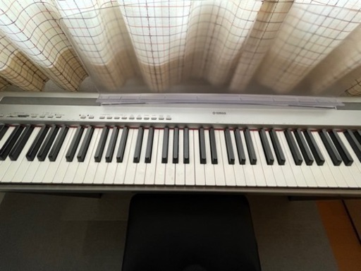 成立★電子ピアノ　YAMAHA P-95