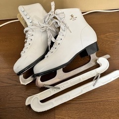 スケート靴　24.5cm
