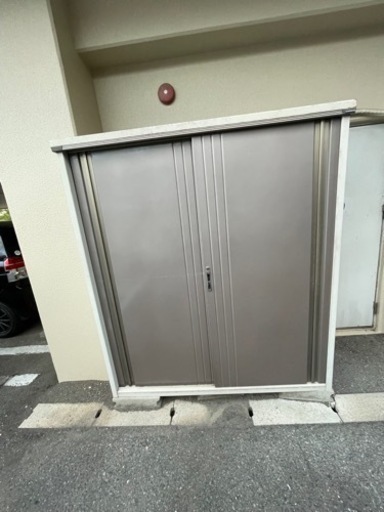 タクボ物置　中古