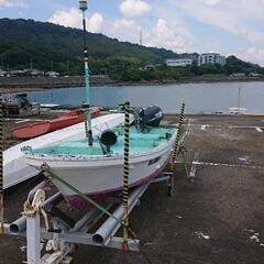 小さい船🚢です9.9馬力YAMAHAです。今４名交渉中です