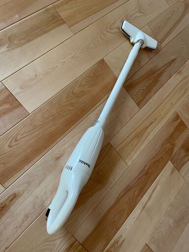 makita マキタ 充電式クリーナ CL100DW 10.8Vバッテリ バッテリ、充電