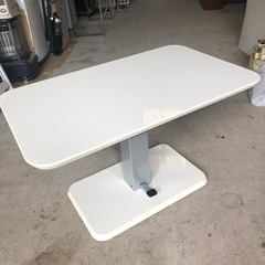 ニトリ製　昇降テーブル　中古品