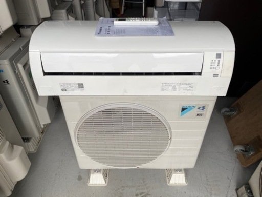 DAIKIN  2.2kwエアコンATE22USE5-W  2017年製