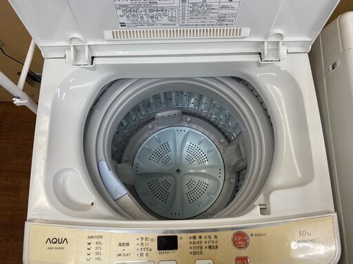 【リサイクルショップどりーむ天保山店】●3946●　洗濯機　アクア　2015年製　５㎏　ホワイト色♪