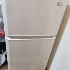 【引取者決定済】　Haier　冷蔵庫　106L　2012年製