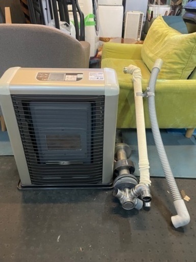 【動作品】サンポット/SUNPOT 石油暖房機 密閉式石油ストーブ FFR-563SX R 2018年製造 壁給排気 付属品付2