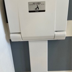 美品です✨オムツ替え、折り畳み台❣️