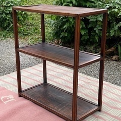 ◎お値下げしました‼️ 逸品 李朝様式 古い朝鮮棚 飾り棚 無垢材 韓国 伝統工芸 四方棚和モダン柳宗悦河井寛次郎北海道松本民芸コレクター所蔵品 です。