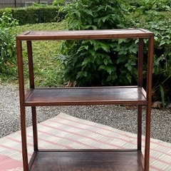 ◎お値下げしました‼️ 逸品 李朝様式 古い朝鮮棚 飾り棚 無垢材 韓国 伝統工芸 四方棚和モダン柳宗悦河井寛次郎北海道松本民芸コレクター所蔵品 です。