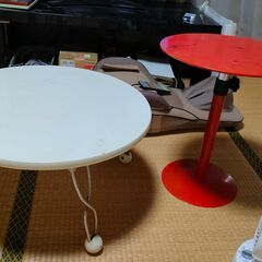 和式丸テーブル直径６０センチと高さ調整ありテーブル