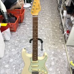Fender 　ｽﾄﾗﾄｷｬｽﾀｰ　Crafted in jap...