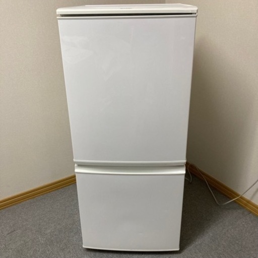 珍しい   冷蔵庫　137L 北海道　帯広　SHARP  シャープ　2ドア  SJ-D14A-W 冷蔵庫