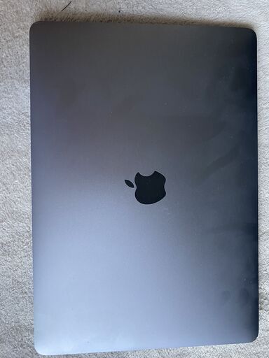 MacBook Pro 13inc 2017 売ります。
