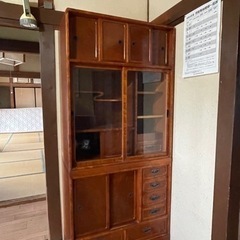 茶箪笥！！無料！見た目は綺麗です！引き出しの中は写真参照