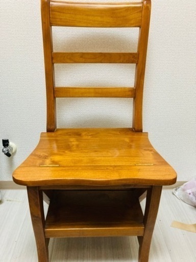 バリチーク材の椅子