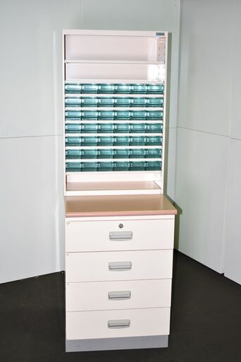 【ヤ取終了 9/16】≪y353≫タカゾノ SOLNO ホスピタルラック/薬品棚/薬剤棚/調剤台 鍵付き 薬/カルテ/書類 薬局/病院/施設 40813-01
