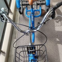 新品に近い三輪自転車