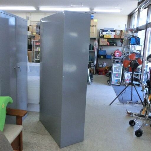 書庫 5段 鍵付き 88×38×179cm 書棚 スチールロッカー ロッカー オフィス家具 札幌 西野店