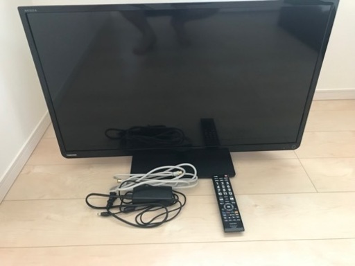 TOSHIBA 32インチ　テレビ