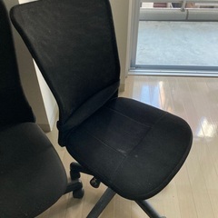 オフィスチェア　デスクワーク　椅子