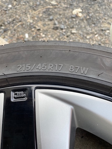 じ*や様 トヨタ 17インチ 　50プリウス　純正ホイール　ブリジストンタイヤ付 TOYOTAトヨタ 純正 50系 プリウス ツーリング 17インチX7J+50