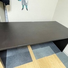 パソコンのテーブルです。
