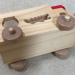 木製玩具　車　動物パズル − 兵庫県