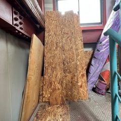 建築資材　合板　コンパネ　塗装コンパネ　ベニヤ　すだれ