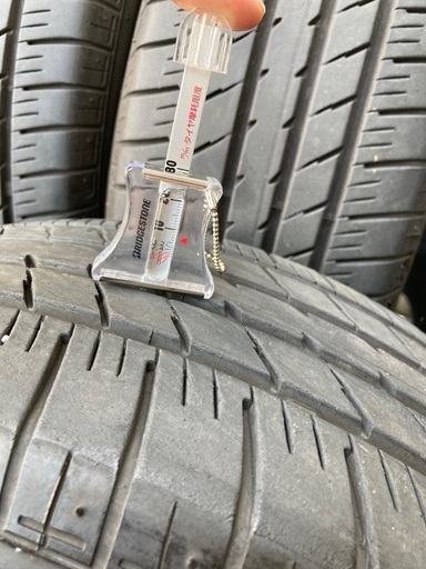205/60R16 トランザER33