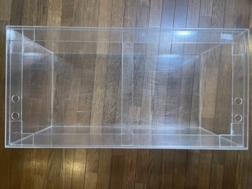 900×450×450アクリル水槽（ヒビ有り、水漏れなし）