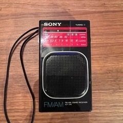完動品　SONY ICF-S16(R) 携帯ラジオ