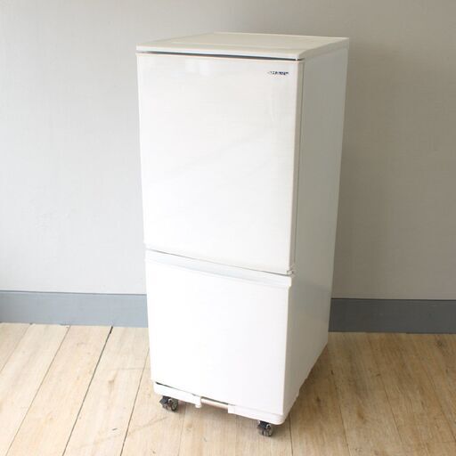 【神奈川pay可】T271) SHARP 2ドア 137L 2018年製 SJ-D14E-W どっちもドア シャープ ノンフロン冷凍冷蔵庫 冷蔵庫 単身 一人暮らし 家電 キッチン