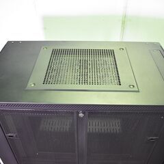 【ヤ取終了9/5】≪zy608≫SANWA/サンワ サーバーラック 19インチ スチール メッシュ 黒  zy608ジ 40814-02
