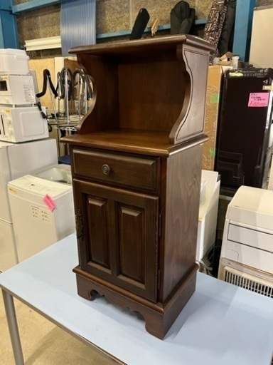 品質のカリモク!! 木製 台 レトロ家具 キャビネット ☆売れ筋商品です