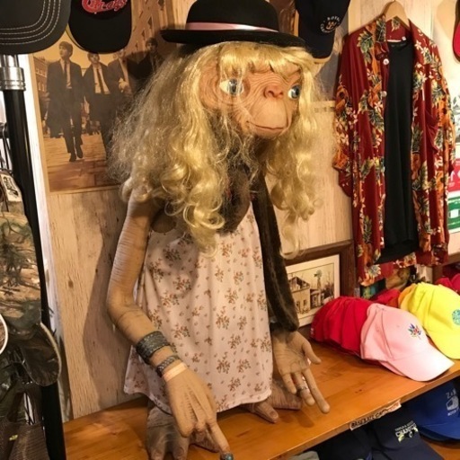 E.T. 等身大プロップレプリカ