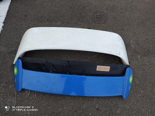 シビック　EK9 インプレッサ　GC8　?　リアスポイラー